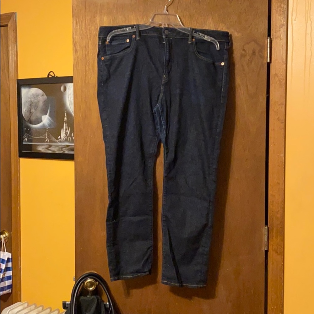 Men’s slim straight jeans